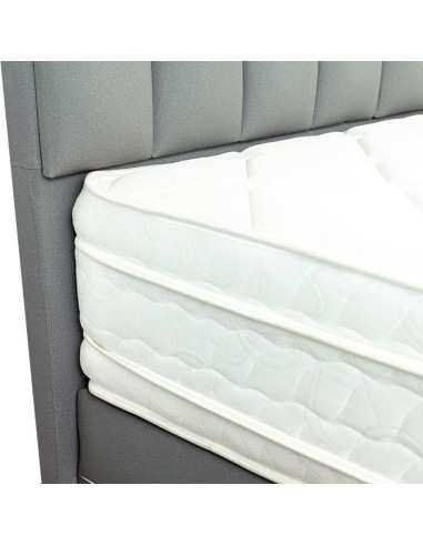 Cabecero de Cama con Diseño de Líneas