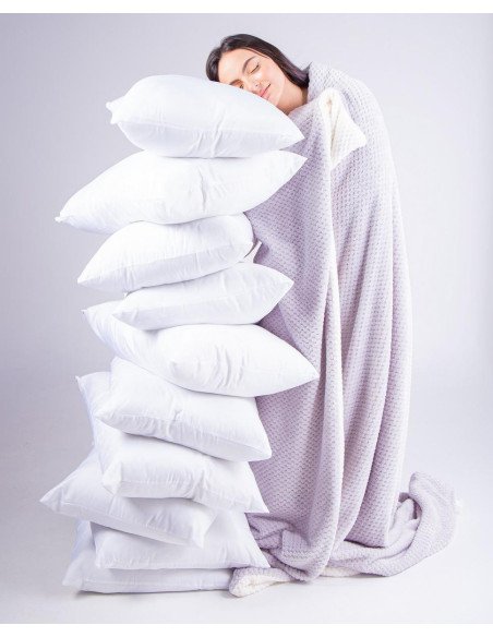 ➤ Combo: Cobija Térmica Ovejera + 2 Almohadas